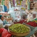 Foto : Ilustrasi penjual cabai di salah satu pasar di Kabupaten Pati (Sumber : Istimewa) Foto : Ilustrasi penjual cabai di salah satu pasar di Kabupaten Pati (Sumber : Istimewa)