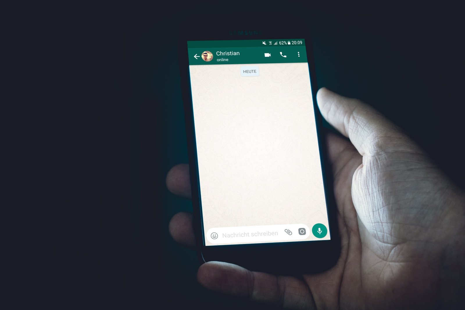 WhatsApp Akan Hadirkan Fitur Edit Pesan/unsplash