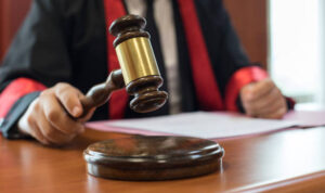 Hakim PA Tulungagung Dihentikan Tak Hormat Karena Terlibat Asmara dengan Pemohon Cerai/iStock