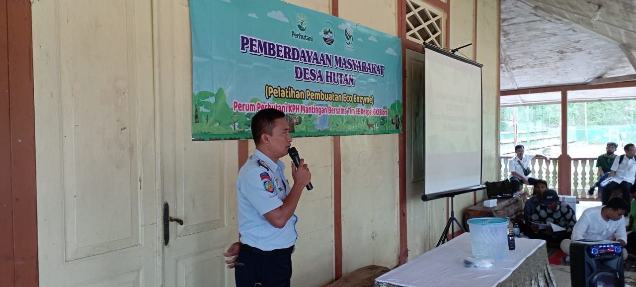 Foto: Rutan IIB Rembang Ikuti Pelatihan Pembuatan Eco Enzim bersama Perhutani Rembang/mitrapost.com/Sri Lestari