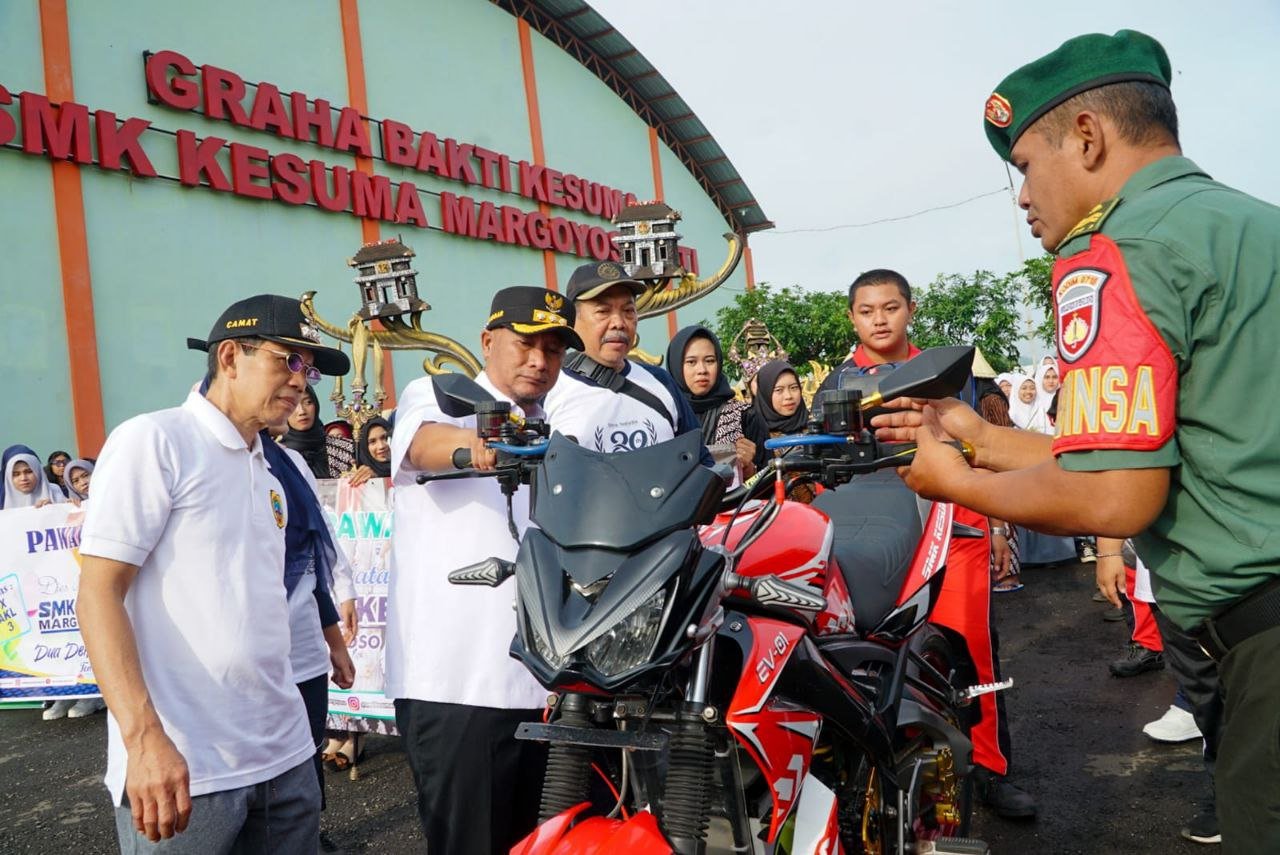 Pj Bupati Pati Launching Motor Listrik Buatan SMK Kesuma