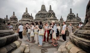 Kajian Lapangan Tertutup Kunjungan Wisatawan Candi Borobudur Dilakukan Secara Acak