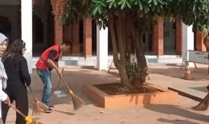bersih-bersih-kota-lasem bersih-bersih kota lasem