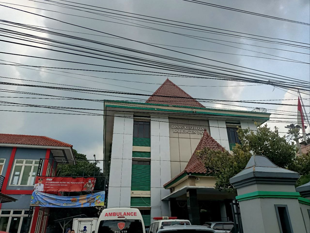Foto : Gedung Dinas Kesehatan Kabupaten Pati , dr. Joko Santoso (Sumber : mitrapost.com / Putri Asia)