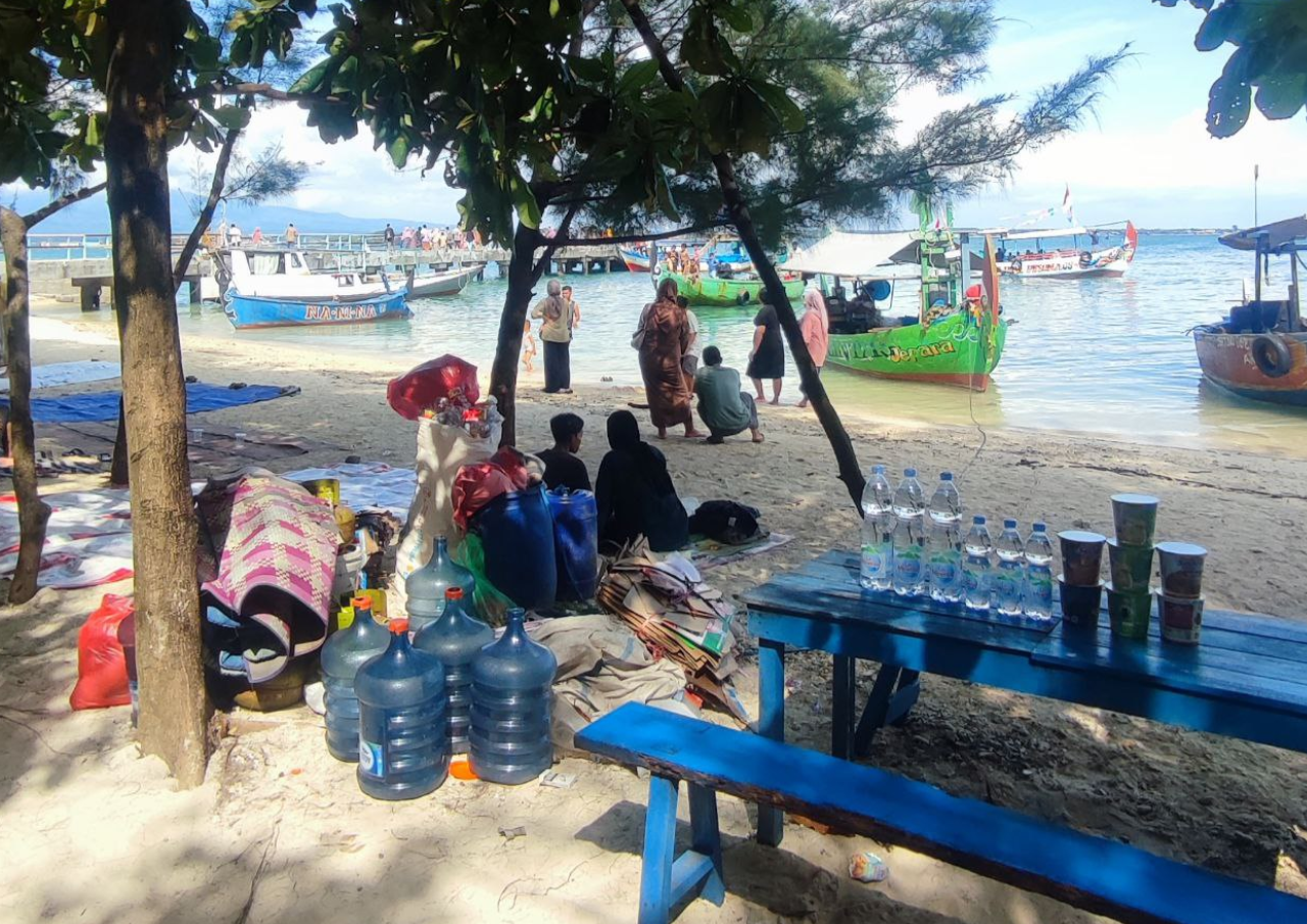 Pedagang Wisata Pantai Bandengan Alami Peningkatan Penghasilan setelah Lebaran