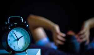 bangun di tengah malam