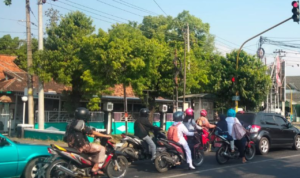 Penerapan Pembatasan Kendaraan Roda 4 pada 2 Titik Jalur Rawan Macet di Pati