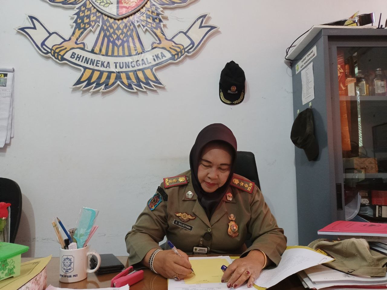 Foto : Kepala Bidang (Kabid) Penegakan Produk Hukum daerah (PPDH) Satpol PP Pati, Endang Sulistiyani (Sumber : Mitrapost.com / Putriasia)