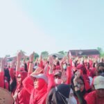 Foto : Suasana senam kebangsaan dalam rangka memperingati bulan Bung Karno (Sumber : Mitrapost.con / Putri Asia) Foto : Suasana senam kebangsaan dalam rangka memperingati bulan Bung Karno (Sumber : Mitrapost.con / Putri Asia)