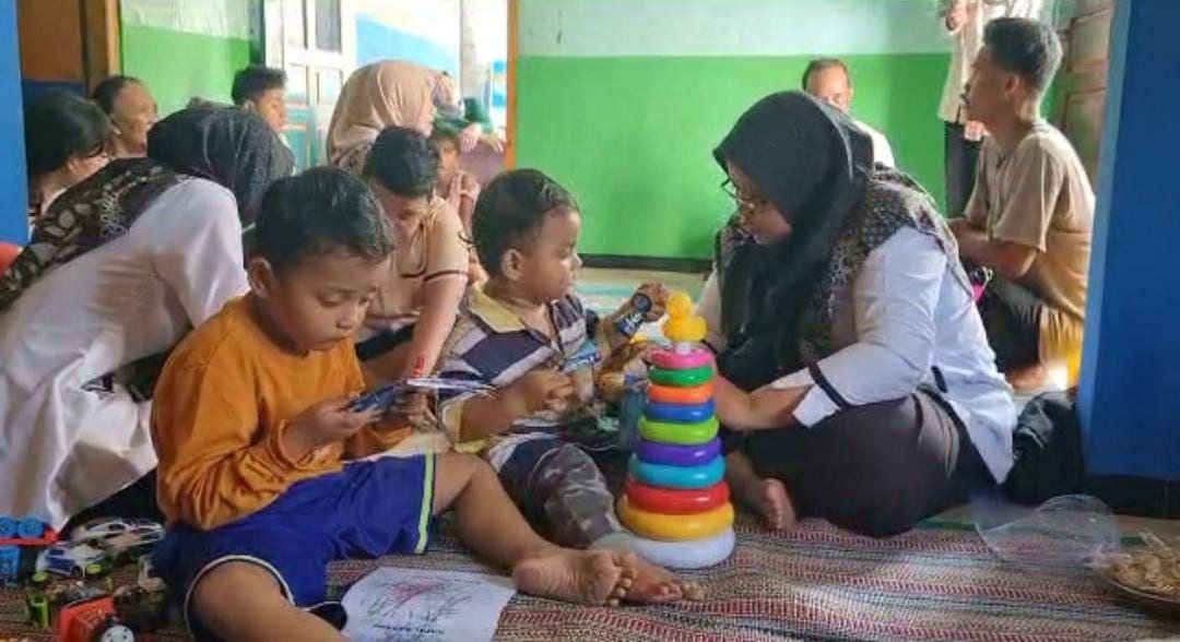 Foto: Trauma healing oleh Sentra Margo Laras Pati (Sumber: istimewa) 