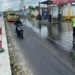 Rob Sebabkan Kemacetan di Ruas Exit Tol Sayung Demak