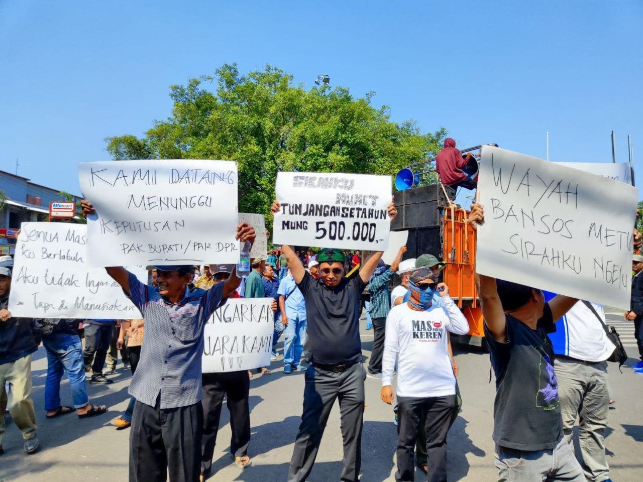 Angin Segar Kenaikan Insentif Ketua RT/RW, DPRD dan Pemkab Akan Hitung Kemampuan APBD