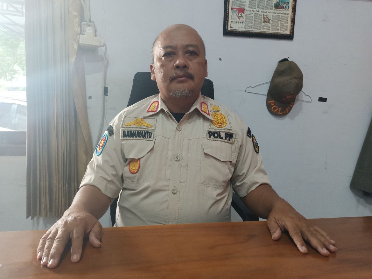 Foto: Kepala Bidang Umum dan Ketentraman Masyarakat (Tibum Tranmas) Satpol PP Kabupaten Pati, Djuharianto Soegondo (Putri Asia/ Mitrapost)