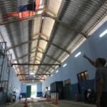 Foto : ilustrasi atap gedung pelayanan uji KIR yang jebol (Sumber : istimewa )