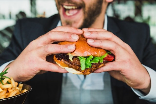 Adab Makan dalam Islam, Yuk Amalkan/unsplash