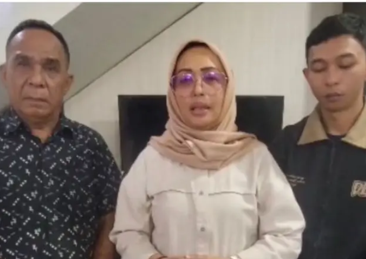 Ketua DPRD Kota Ambon Minta Maaf