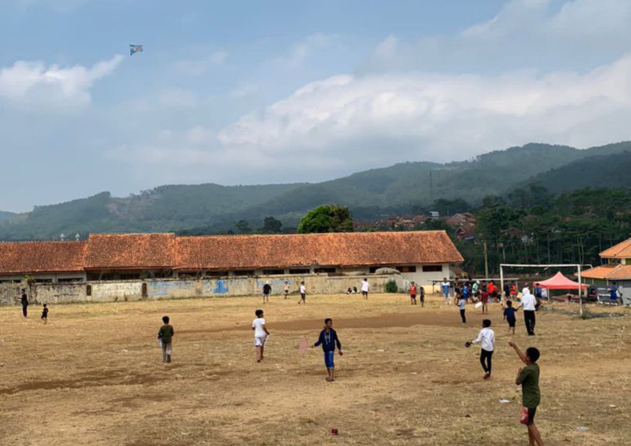Foto : Turnamen tarung layang-layang (Sumber : Dok.Pribadi )