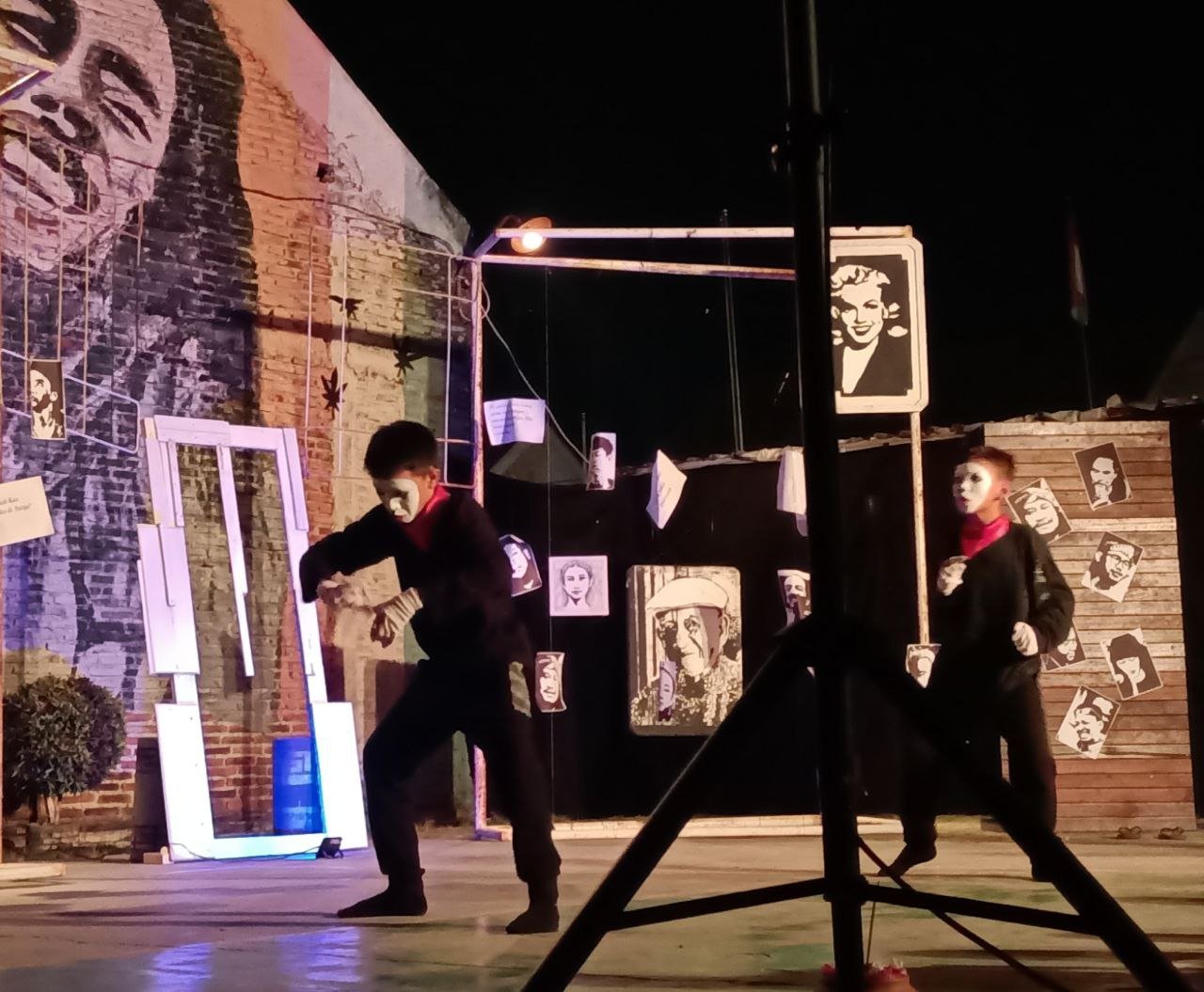 Foto : Aksi bakat pemain pantonim cilik (Sumber : Mitrapost / Putri Asia)