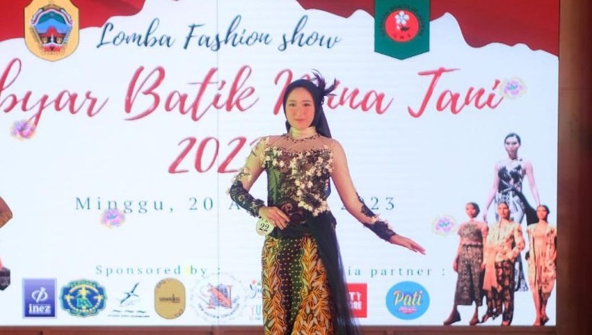 Foto : Kayana Paramita wanita muda yang terjun kedunia model fashion show (Sumber : Dok.Pribadi )