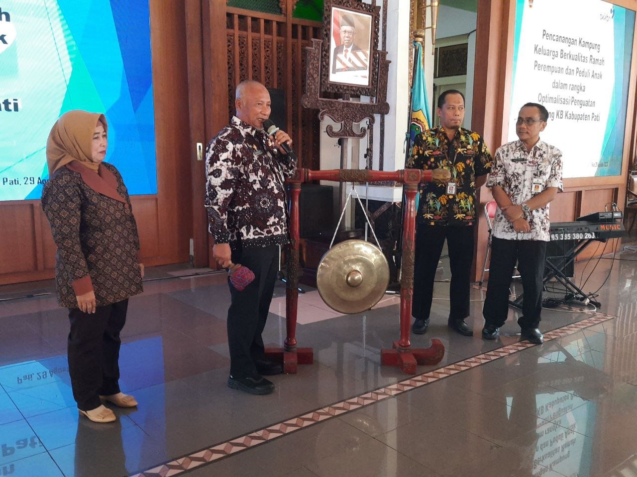 Foto: Pj Bupati Pati saat mencanangkan program Kampung Keluarga Berkualitas/ mitrapost.com/ M Kafi