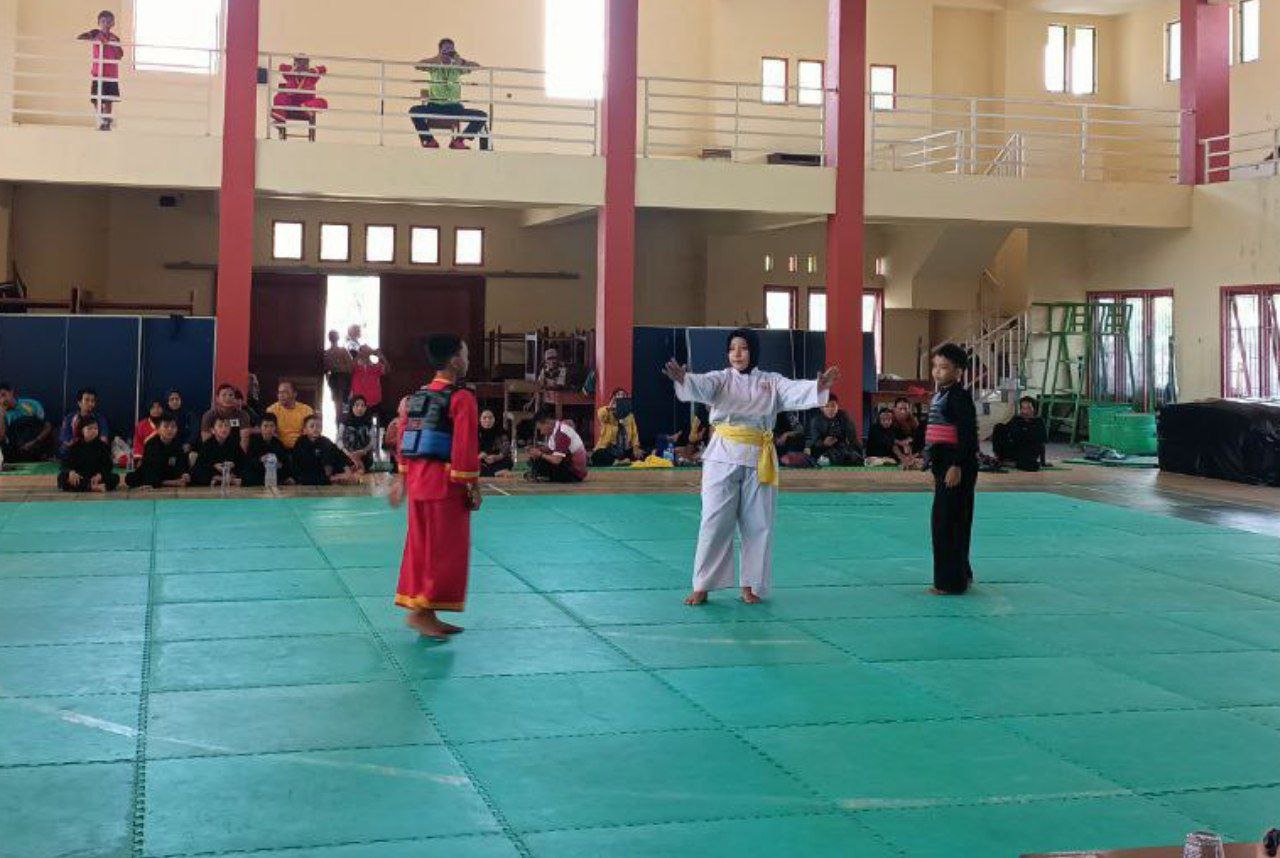 Foto : beladiri pencak silat (Sumber : Mitrapost / Putri Asia )