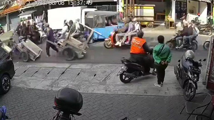 Pelaku Penyiraman Air Keras pada Pelajar di Jakarta Timur Ditangkap