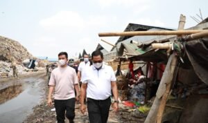 Kebakaran TPA Putri Cempo Surakarta, Pemerintah Upayakan Water Booming/jatengprov