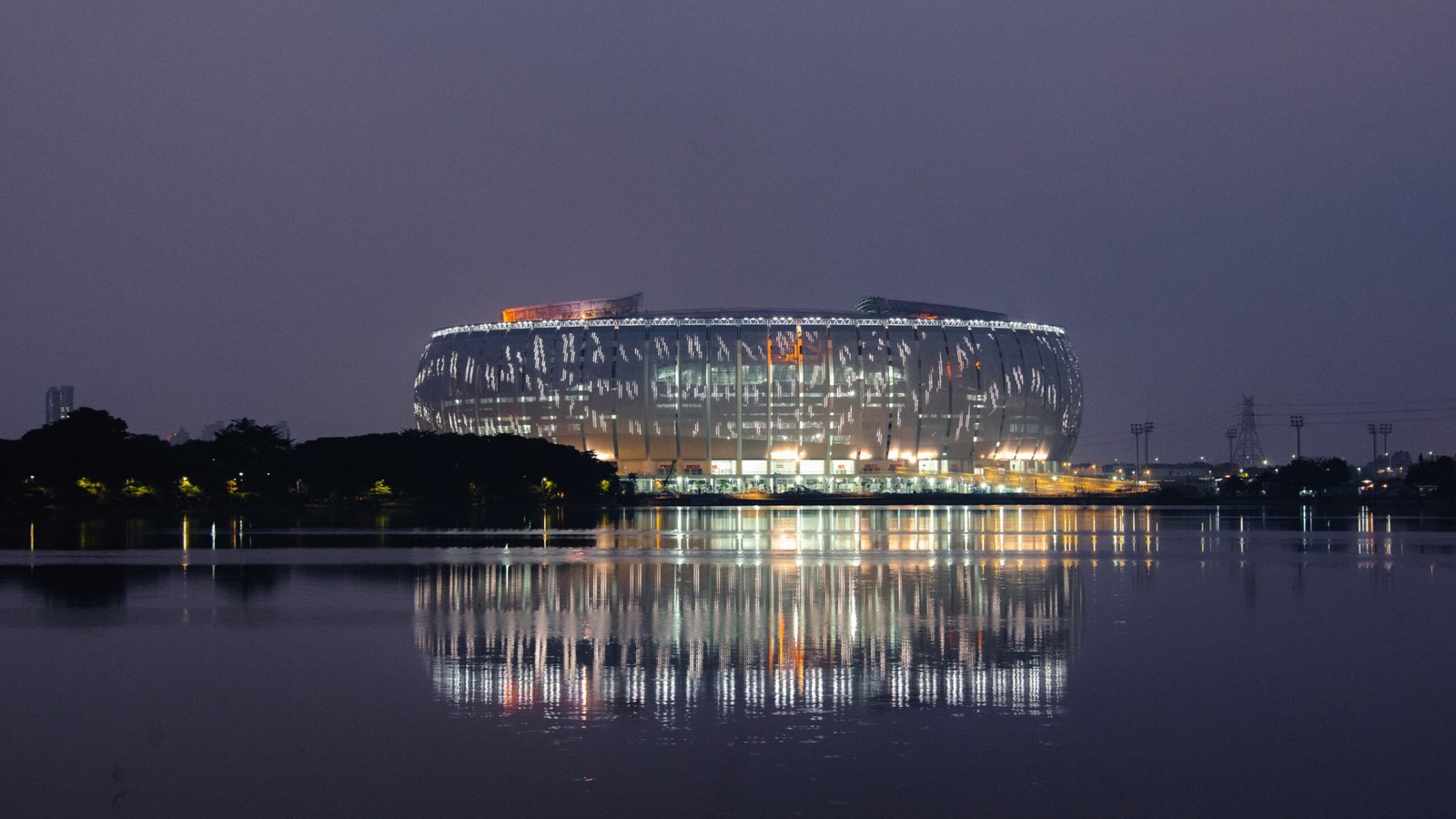 Foto: Jakarta International Stadium (JIS) (Sumber: unsplash)