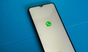 Gunakan Wajah Orang untuk Sticker WhatsApp Tanpa Izin Ternyata Bisa Dibawa ke Hukum
