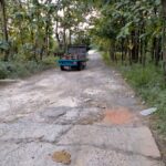Foto : Ilustrasi kondisi jalan rusak Cengkalsewu-Kasiyan (Sumber : mitrapost.com/ Anang)