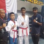 Foto : Izzudin Zaki bersama peserta asal malaysia (Sumber : Istimewa)