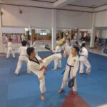 Foto : Saat latihan taekwondo (Sumber : Dok. Pribadi)