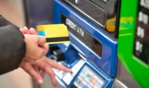 Foto: Ilustrasi ATM (Sumber: unsplash)
