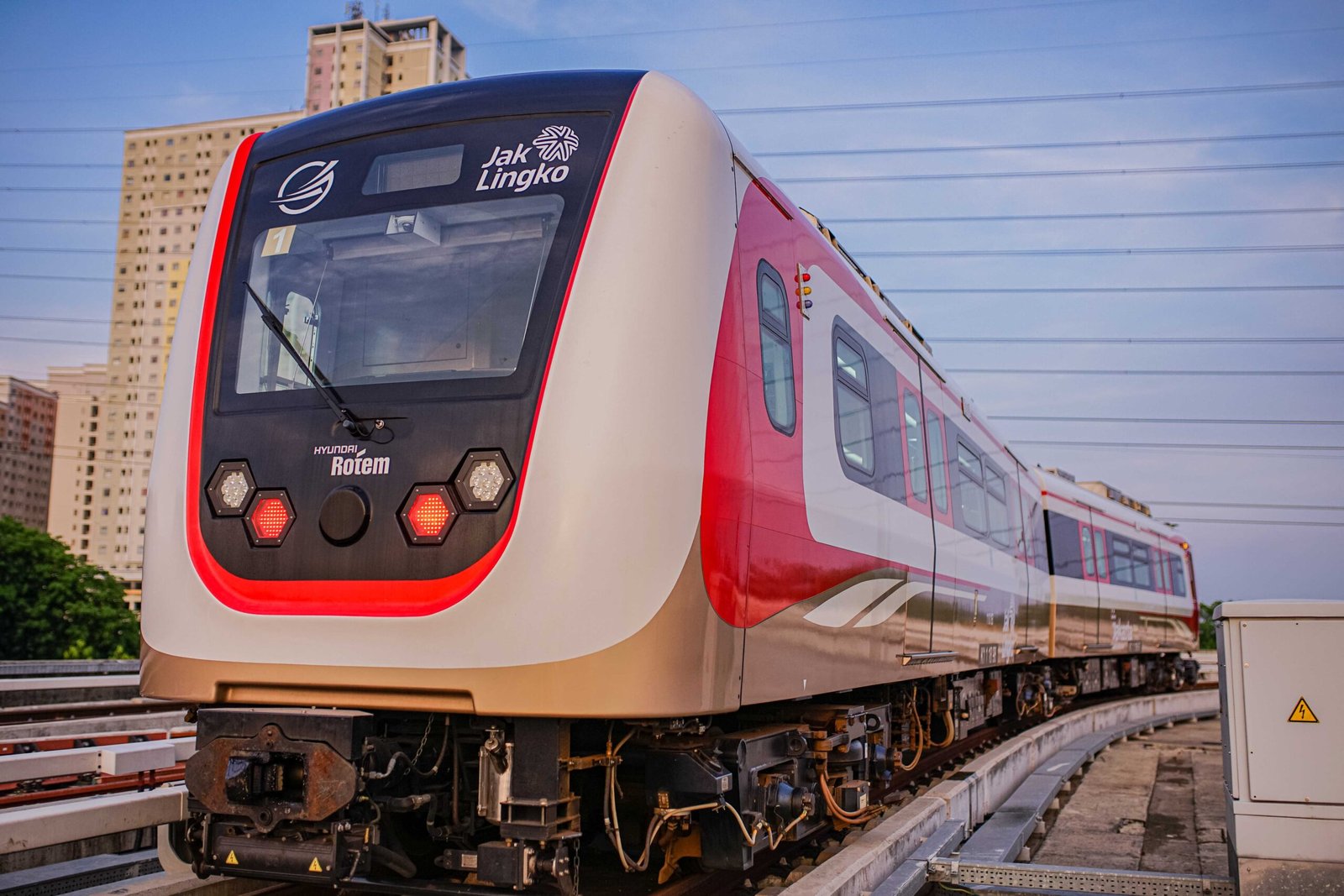Foto: LRT Jabodetabek (Sumber: laman LRT Jakarta ) Foto: LRT Jabodetabek (Sumber: laman LRT Jakarta )