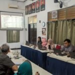 Foto : Suasana pencermatan terakhir sebelum penetapan DCT oleh KPU Pati (Sumber : mitrapost.com/ Asy)