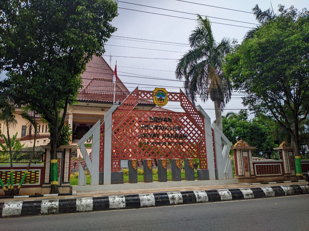 Foto : Kantor DPRD Kabupaten Pati (Sumber : mitrapost.com/ Asy)