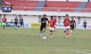 Foto : Pemain Persipa Pati saat berlaga melawan Persekat Tegal di Stadion Mochtar Kabupaten Pemalang (Sumber : mitrapost.com/ Dok. Persipa Pati)