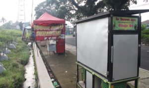 Foto: PKL di sepanjang Jalan Gatot Subroto Temanggung (Sumber: jatengprov)