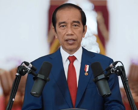 Stafsus Presiden Bantah Jokowi Buntuti Kampanye Ganjar