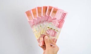 Foto: Ilustrasi honor Ketua RT dan RW (Sumber: istock)