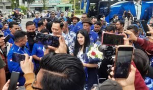 Foto: Ketua Umum Partai Demokrat Agus Harimurti Yudhoyono saat Safari Politik di Pati (Mitrapost.com/ Kafi)