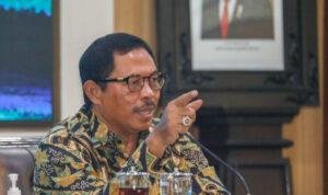 Foto: Penjabat (Pj) Gubernur Jawa Tengah, Nana Sudjana (Sumber: jatengprov)