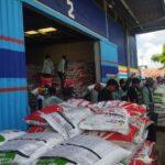 Foto : Beberapa Bantuan Pupuk Non-Subsidi di GPP Pati yang diadakan Pupuk Indonesia. Dok : (Mitrapost.com/Ilham)
