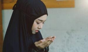Doa Terbangun dengan Mimpi Indah