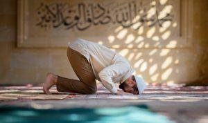 Tiga Bacaan Doa Saat Sujud Terakhir