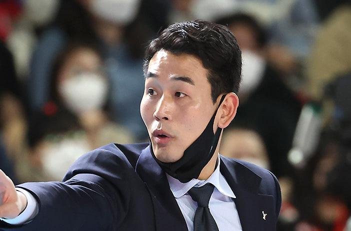 Foto: pelatih Red Sparks, Ko Hee Jin (Sumber: istimewa)
