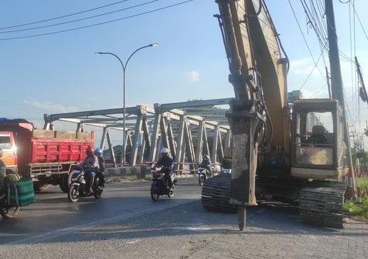 Foto: Ilustrasi perbaikan Jembatan Babon (Sumber: istimewa) Foto: Ilustrasi perbaikan Jembatan Babon (Sumber: istimewa)