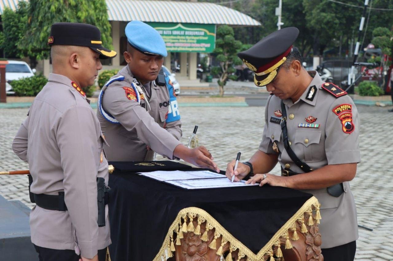 Foto: pelantikan Pejabat Utama (PJU) di Polresta Pati (Sumber: Mitrapost/kafi)