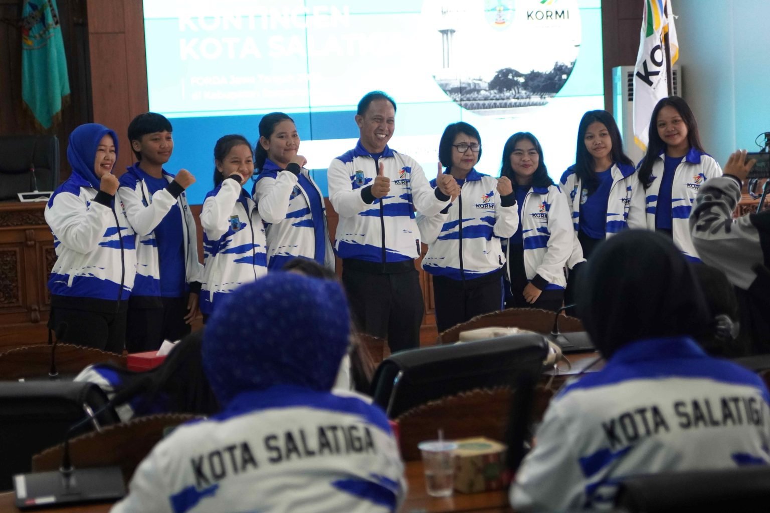 Foto: Pelepasan atlet Salatiga untuk berlaga di Forda Jateng (Sumber: jatengprov)