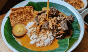 Nasi Gandul khas Kabupaten Pati